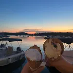 Apartmani B&B アパート Ližnjan