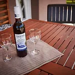 Apartmani B&B アパート Ližnjan