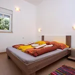 Apartmani B&B アパート