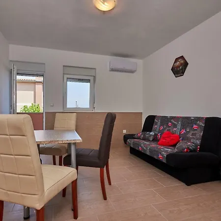 Apartmani B&B * Ližnjan