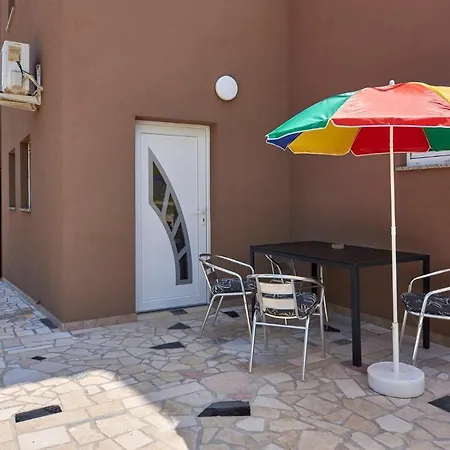 Apartmani B&B Ližnjan