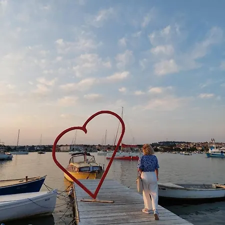 Apartmani B&B アパート *