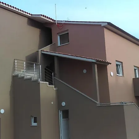 Apartmani B&B *