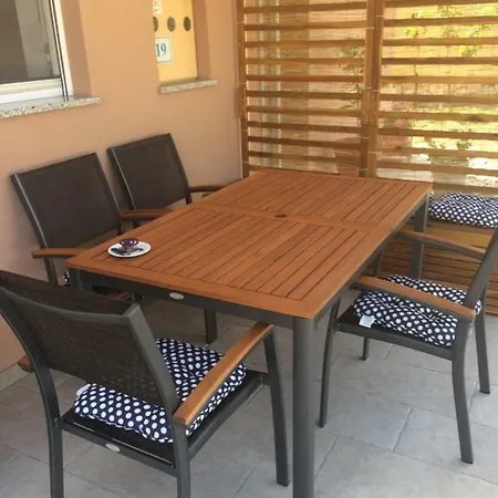 Apartmani B&B Apartment Liznjan