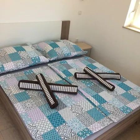 Apartmani B&B * Liznjan