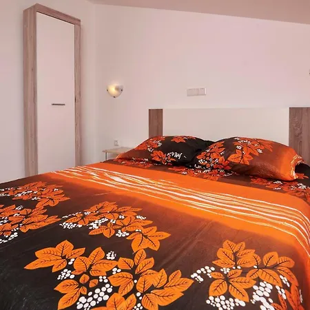 Apartment Apartmani B&B Liznjan