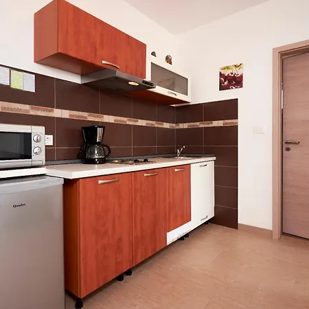 Apartmani B&B * Liznjan