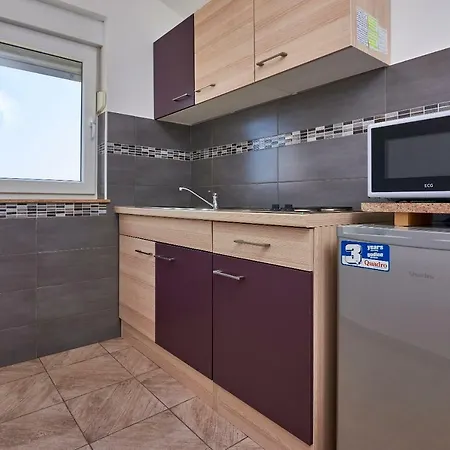 Apartmani B&B *