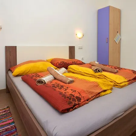 アパート Apartmani B&B Ližnjan