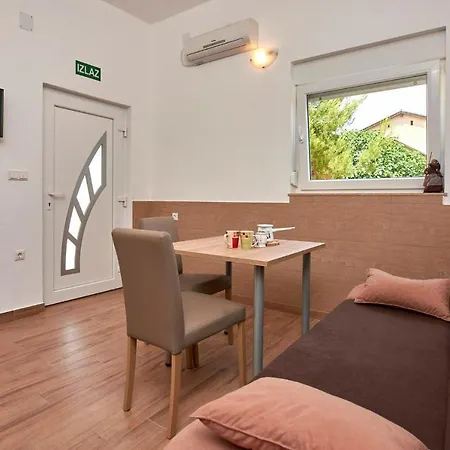 Lejlighed Apartmani B&B